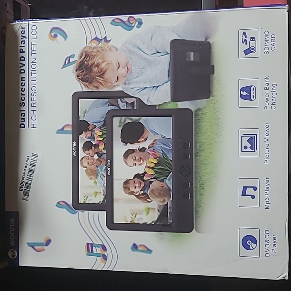Dual screen DVD player